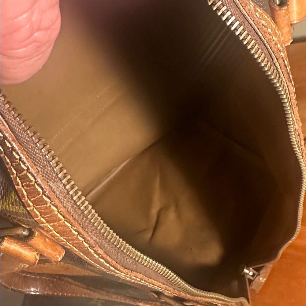 Vintage. Louis Vuitton Sac Souple 45. - Picture 6 of 16